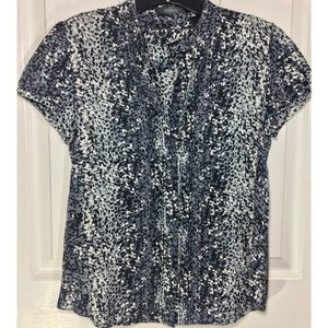 Women’s Short Sleeve Button Up Blouse Size 4
